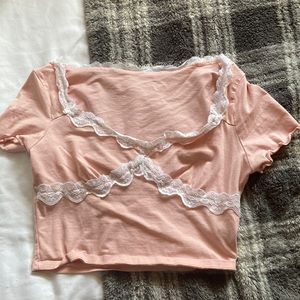 Light pink / white lace y2k crop top